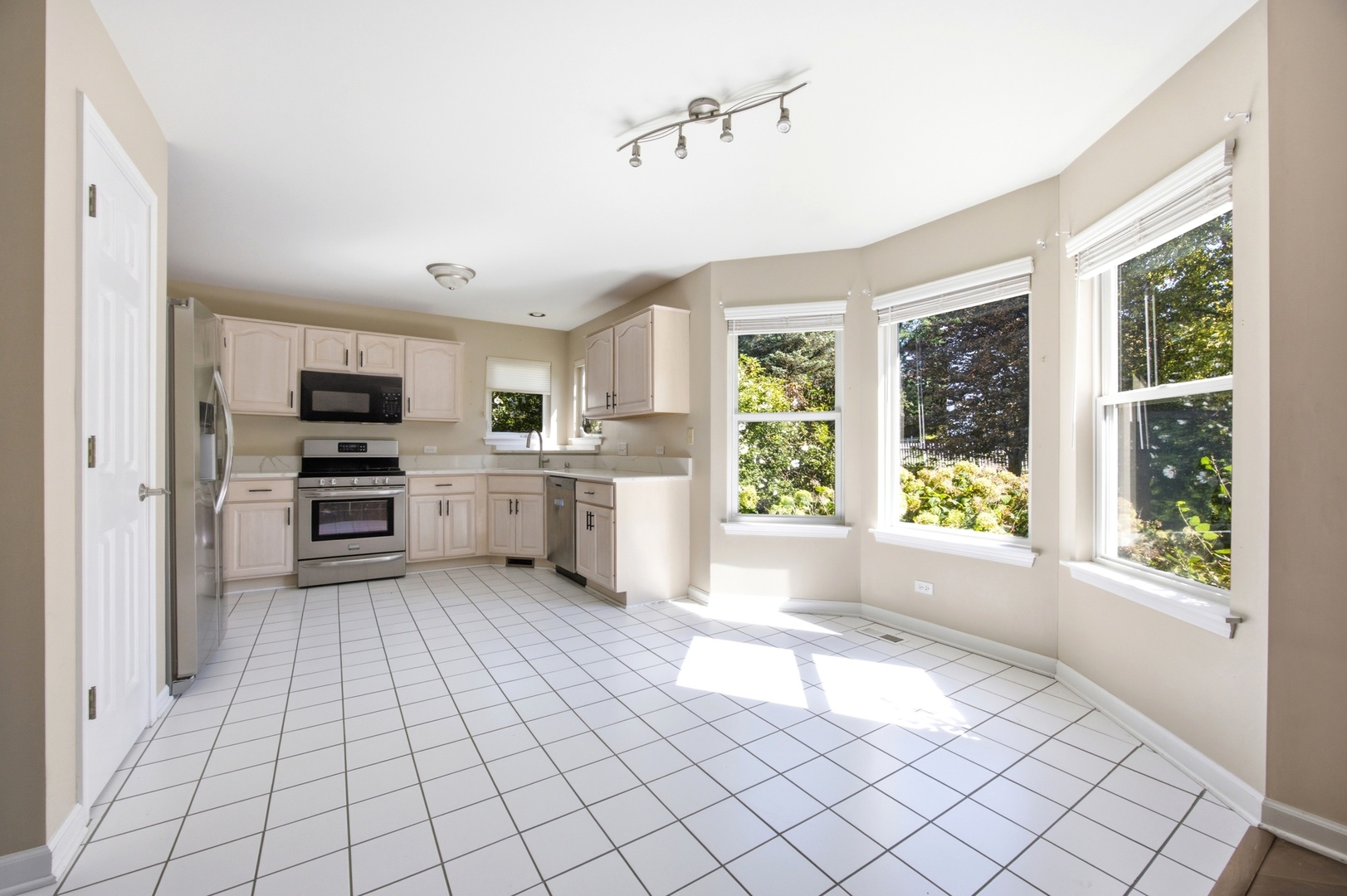 3107 Hampshire Lane Property Photo 4