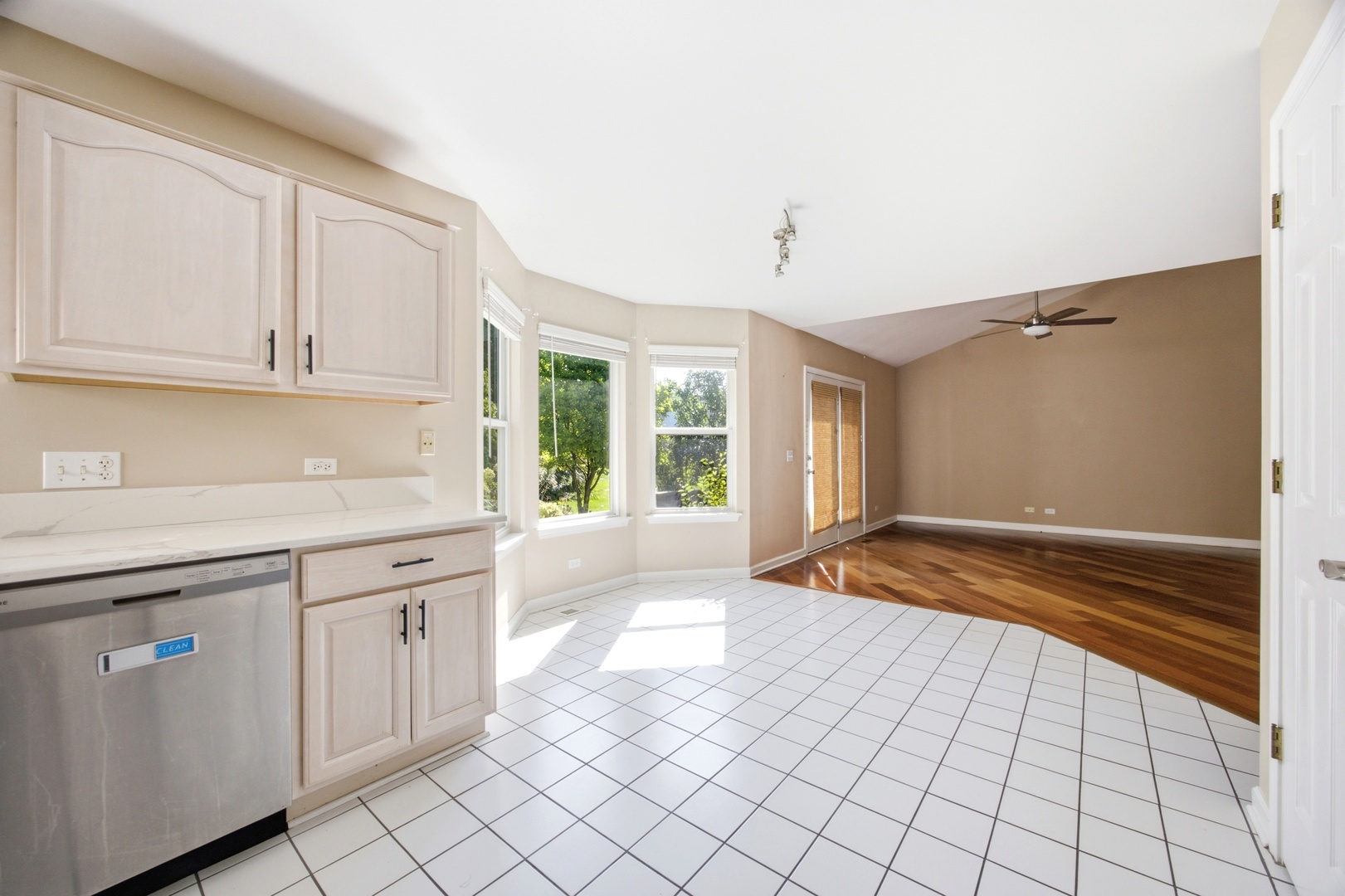 3107 Hampshire Lane Property Photo 5