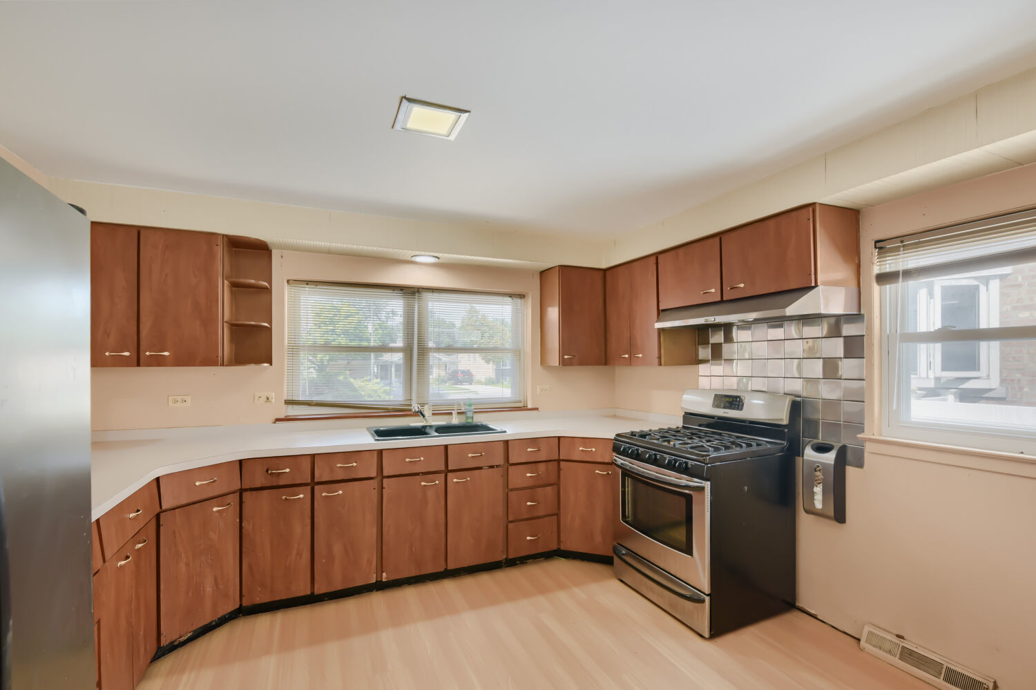 11209 S Kedzie Avenue Property Photo 6