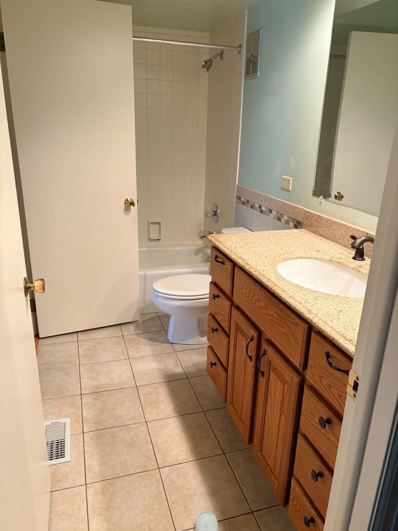140 Carriage Way Drive C228 Property Photo 9