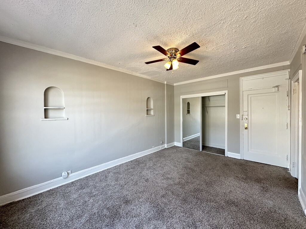 434 W Wellington Avenue 611 Property Photo 12