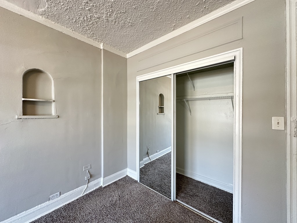 434 W Wellington Avenue 611 Property Photo 14