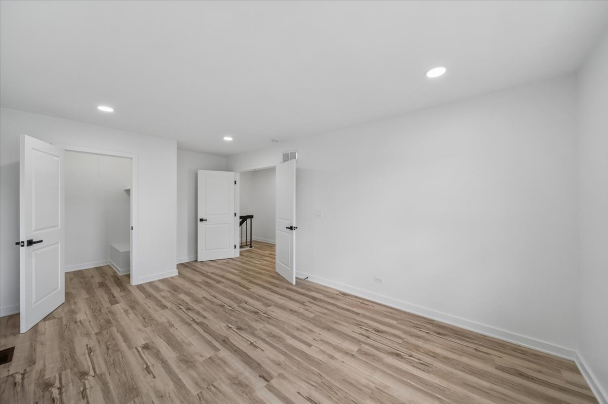 185 College Drive B Property Photo 13