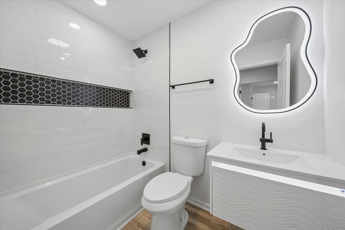 185 College Drive B Property Photo 19