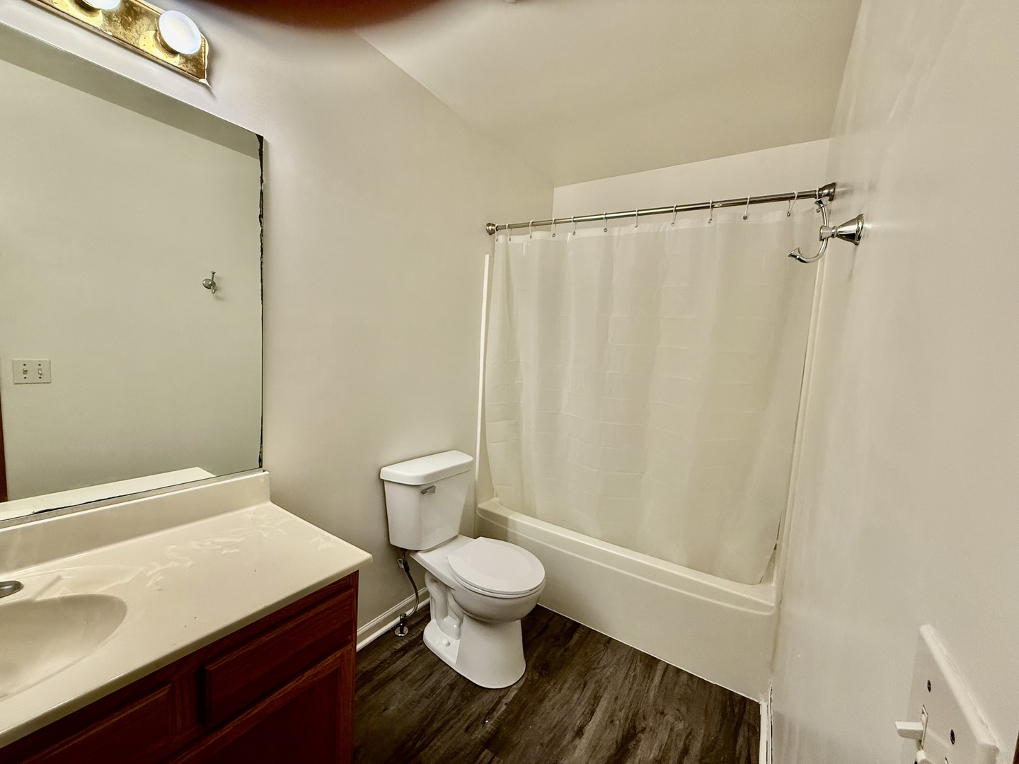 1709 Clay Street Property Photo 9