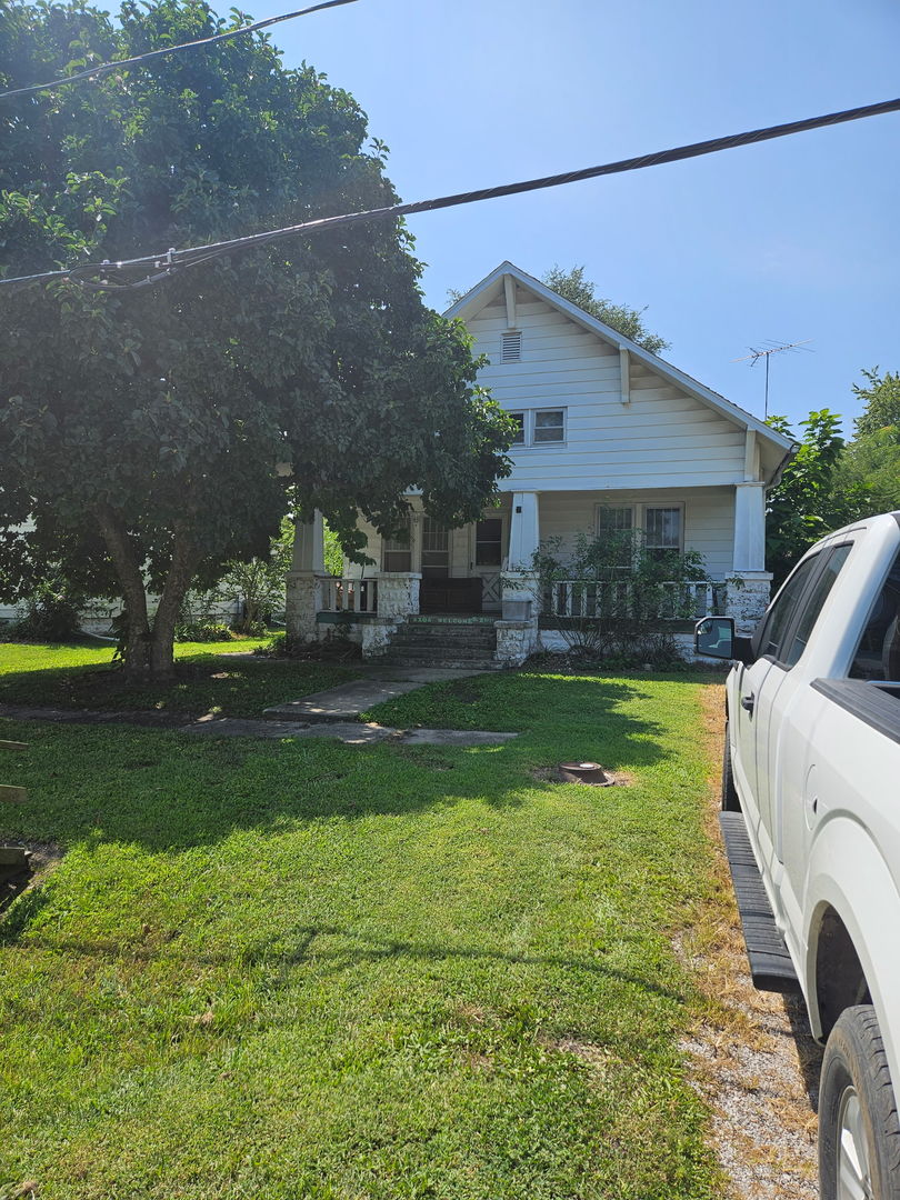 206 S 2nd Street Property Photo 1