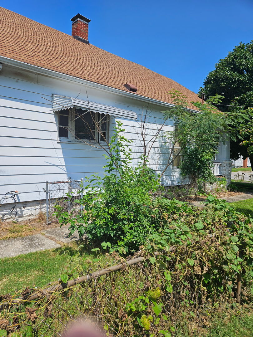 206 S 2nd Street Property Photo 3
