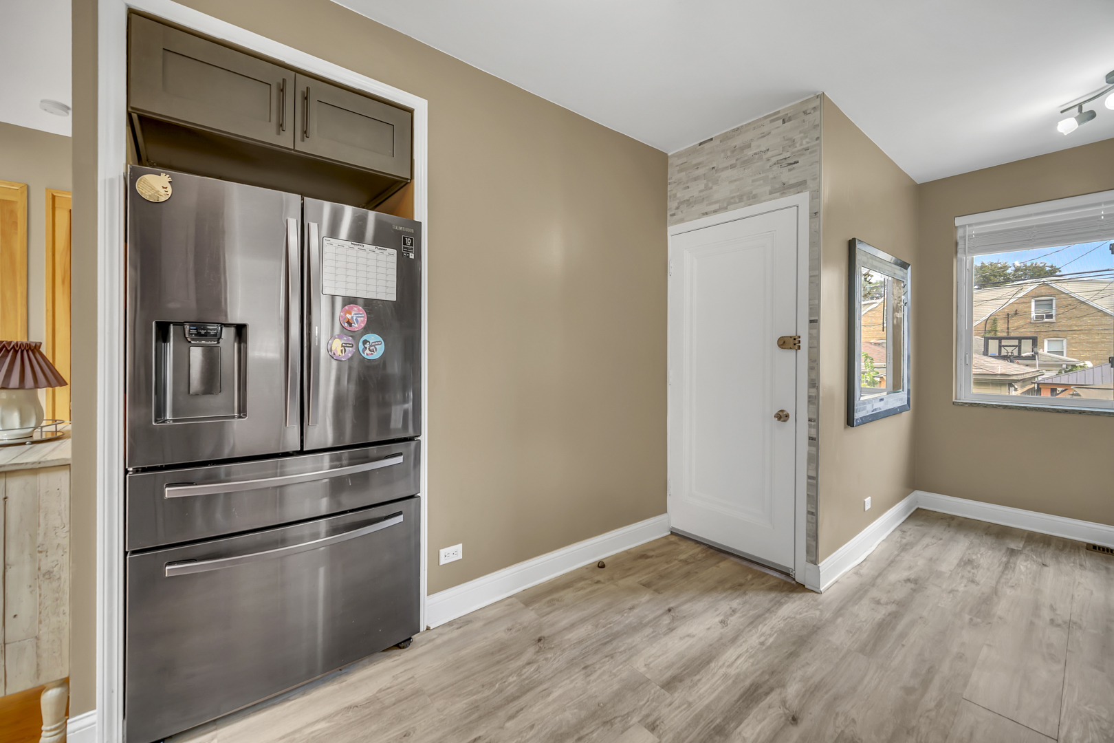 3331 N Rutherford Avenue Property Photo 13