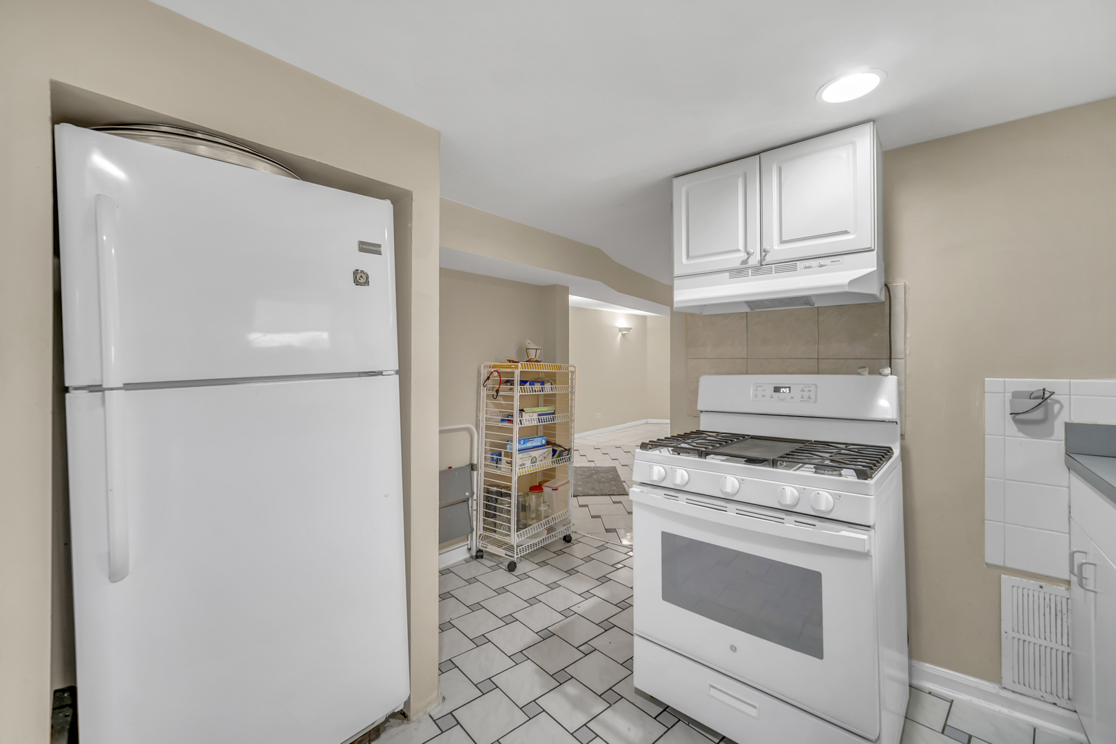 3331 N Rutherford Avenue Property Photo 26