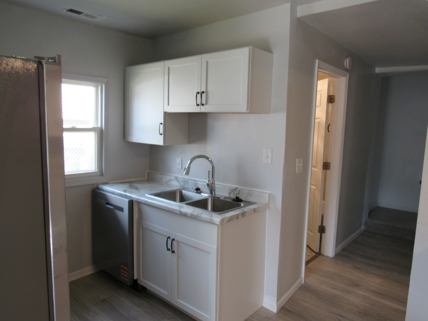 1613 Juneway Terrace Property Photo 10