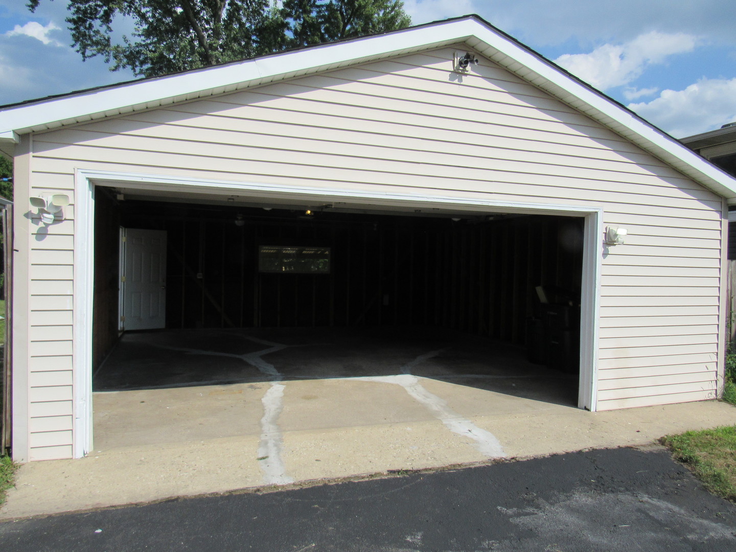 1613 Juneway Terrace Property Photo 20