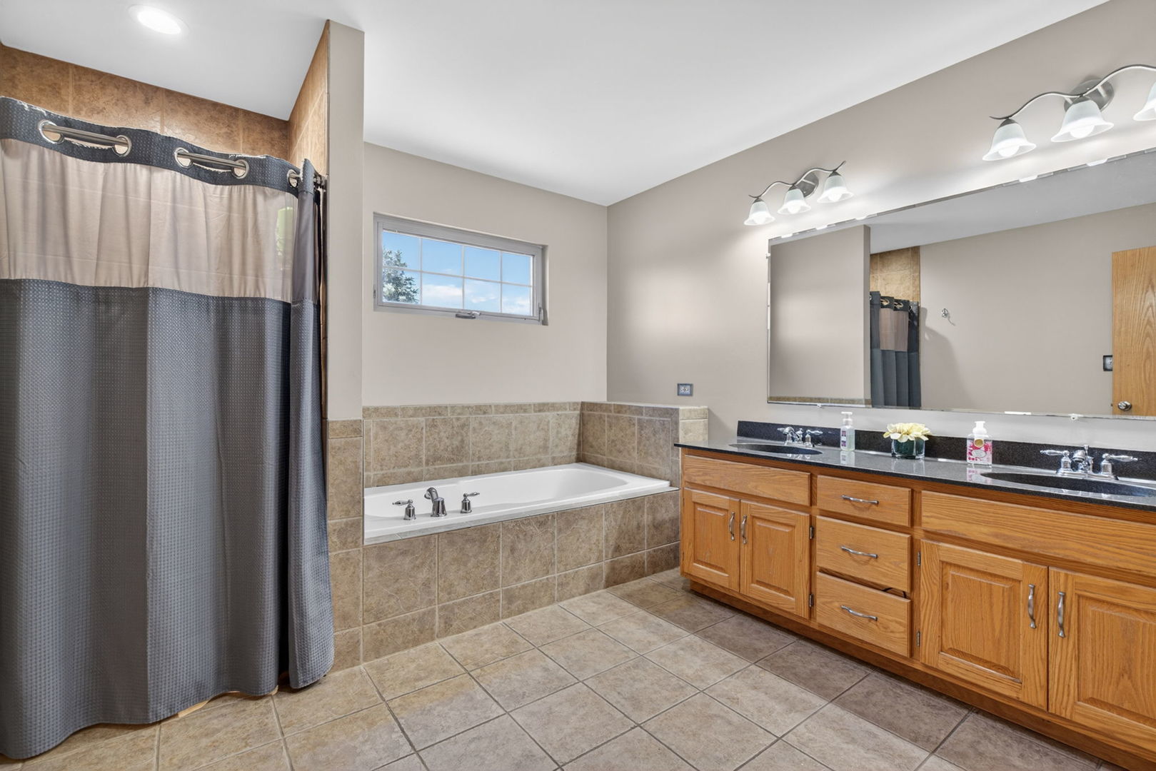 15711 Menominee Court Property Photo 17