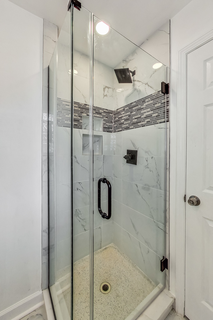 295 Prairie Avenue Property Photo 12