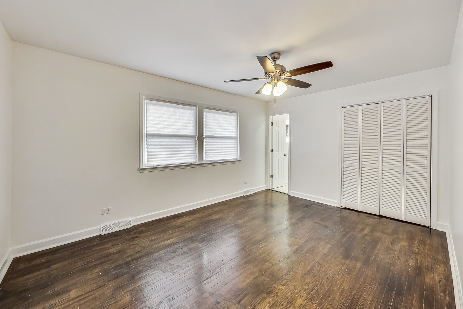 295 Prairie Avenue Property Photo 19