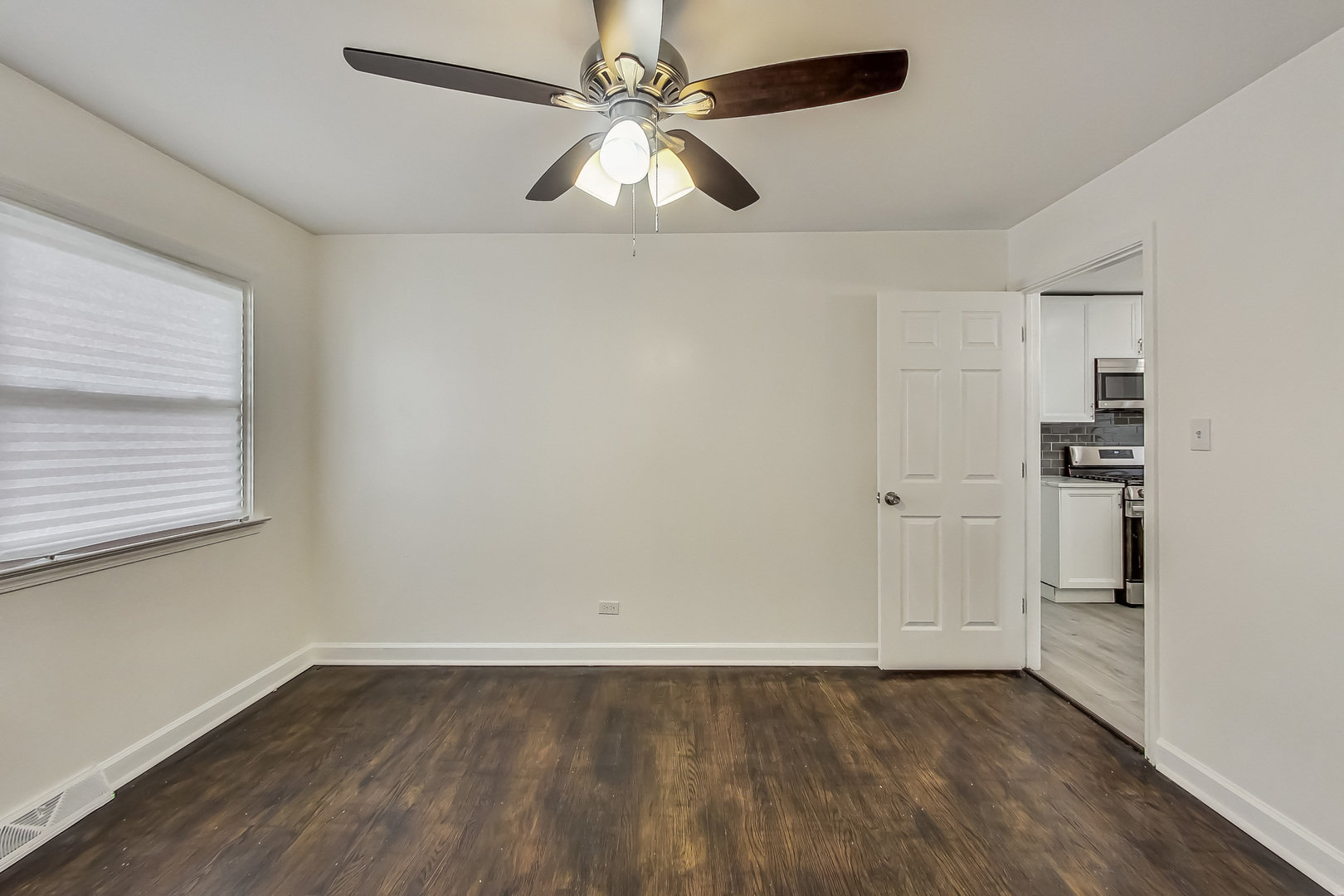295 Prairie Avenue Property Photo 23