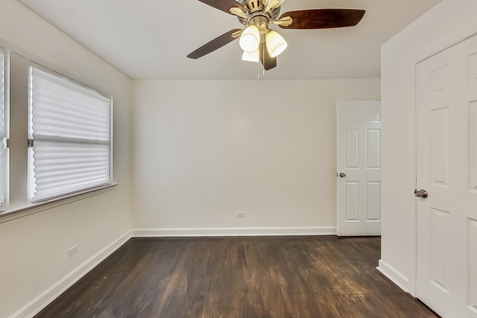 295 Prairie Avenue Property Photo 24