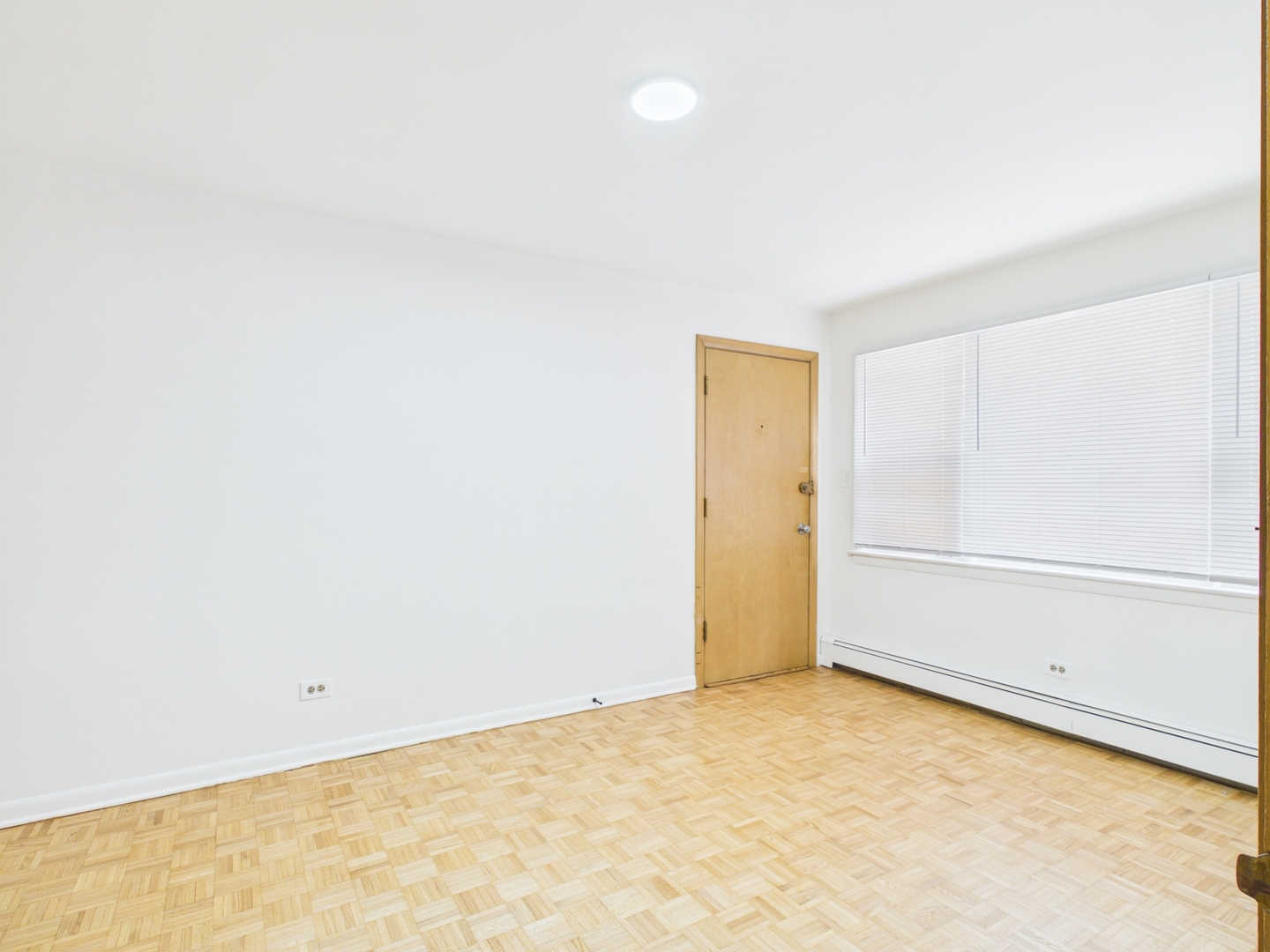 11219 S King Drive 1r Property Photo 10