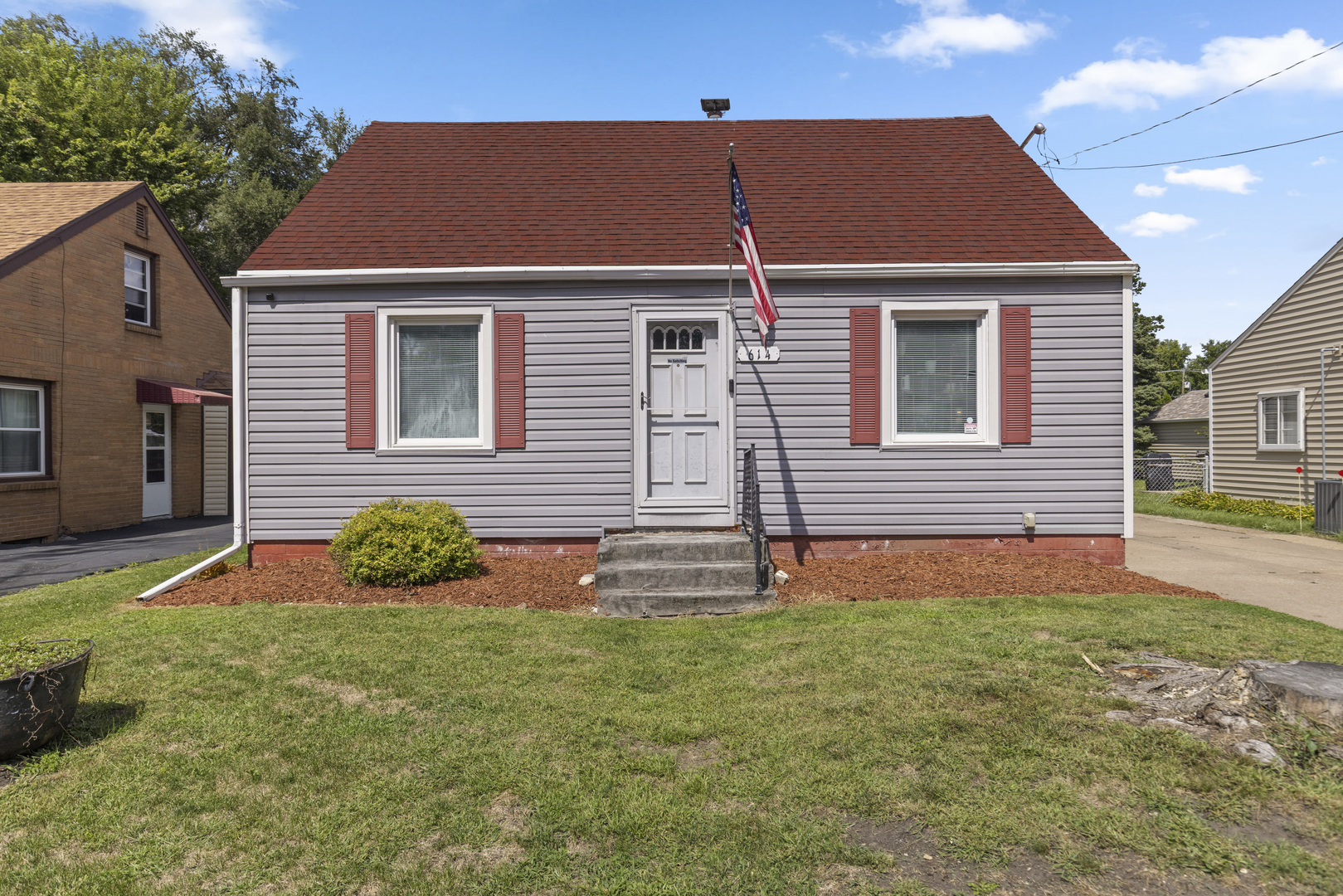 614 Frances Avenue Property Photo 1