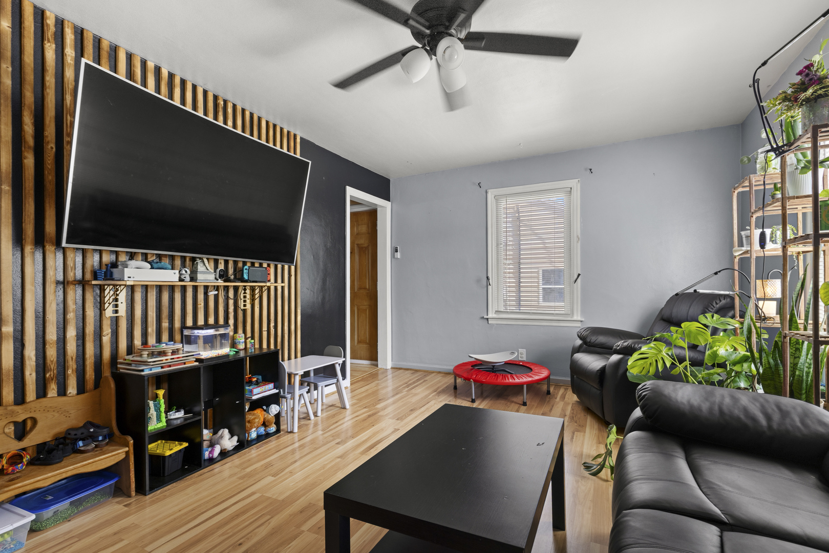 614 Frances Avenue Property Photo 3