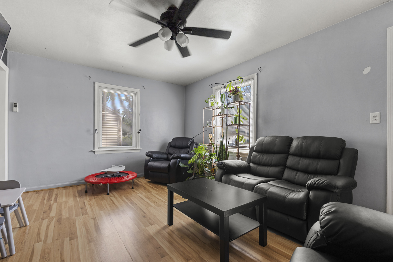 614 Frances Avenue Property Photo 4