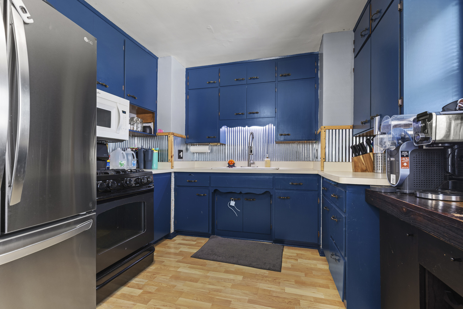 614 Frances Avenue Property Photo 6