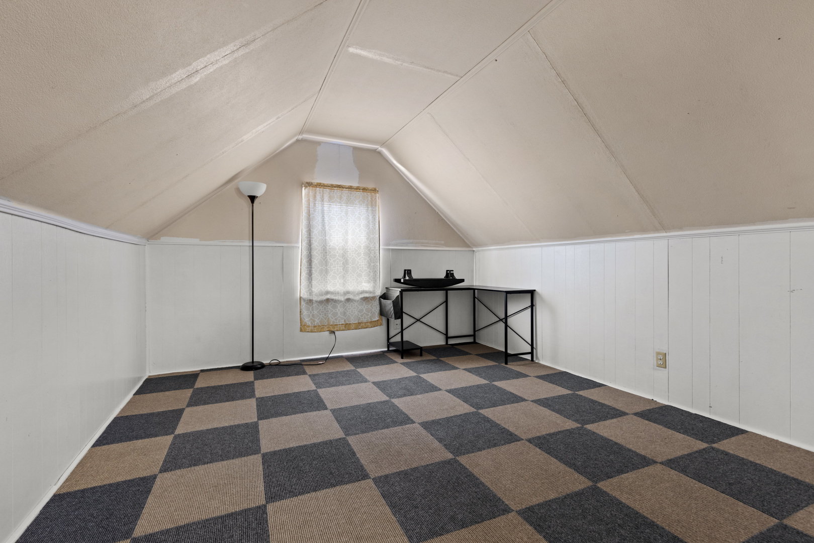 614 Frances Avenue Property Photo 11