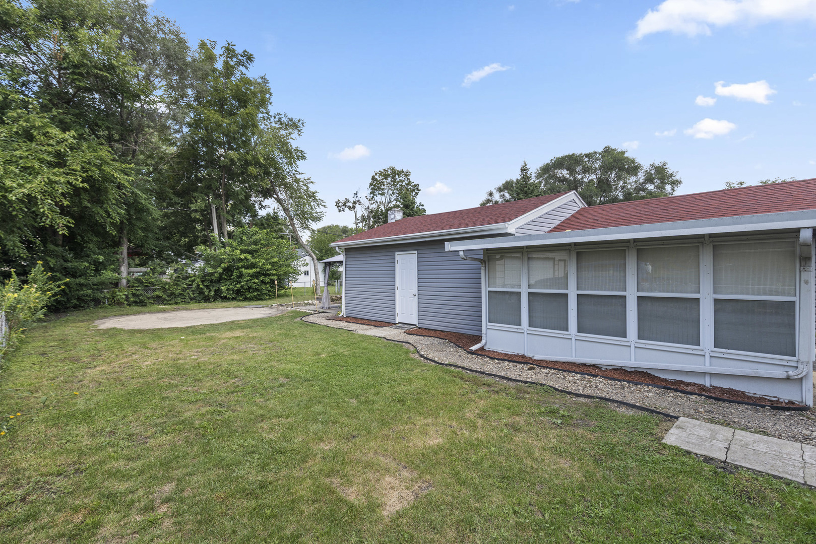 614 Frances Avenue Property Photo 17