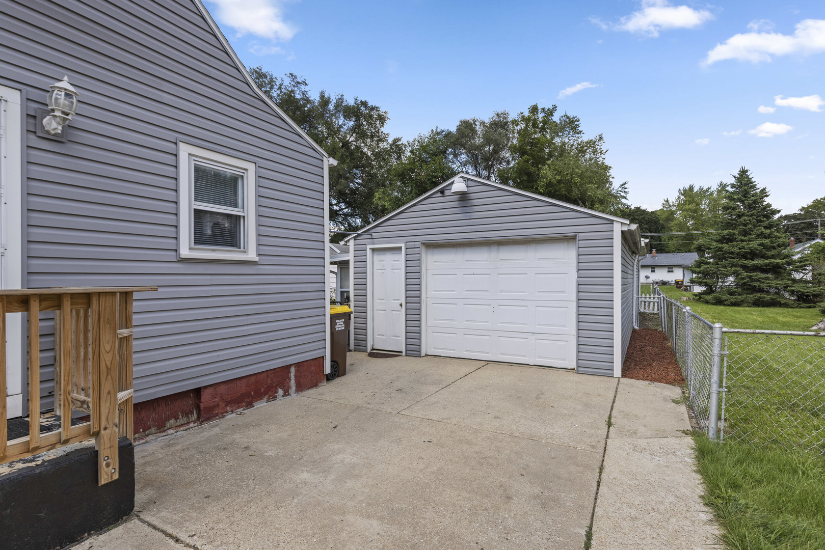 614 Frances Avenue Property Photo 18