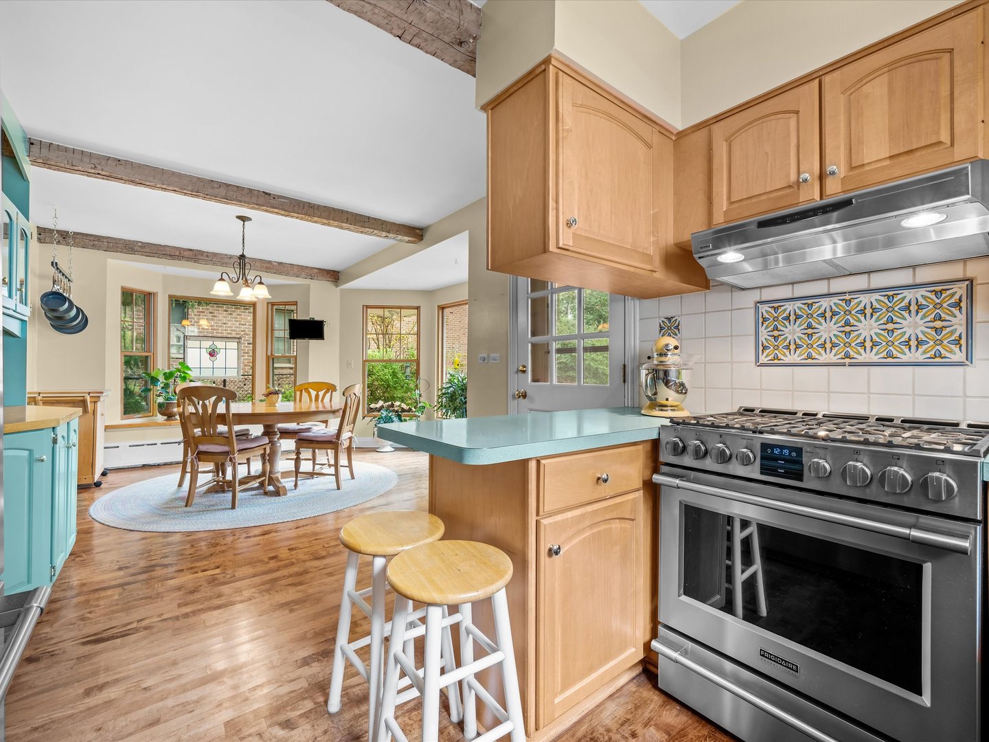 1530 Oakwood Avenue Property Photo 13