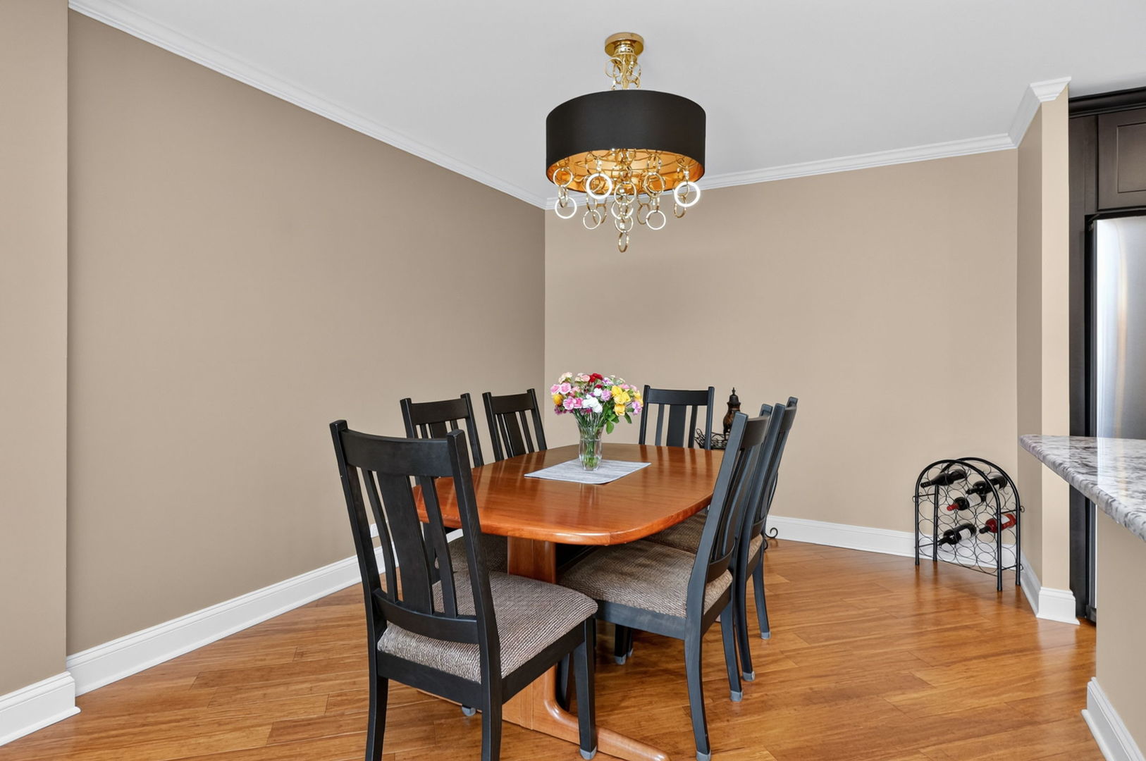 6585 Main Street 202 Property Photo 6