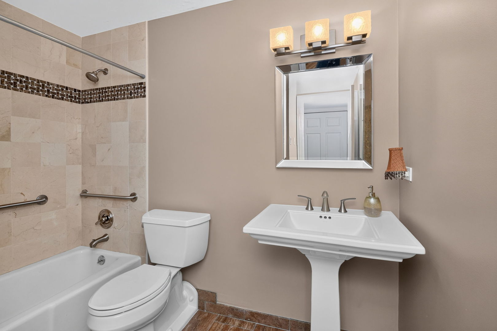 6585 Main Street 202 Property Photo 15