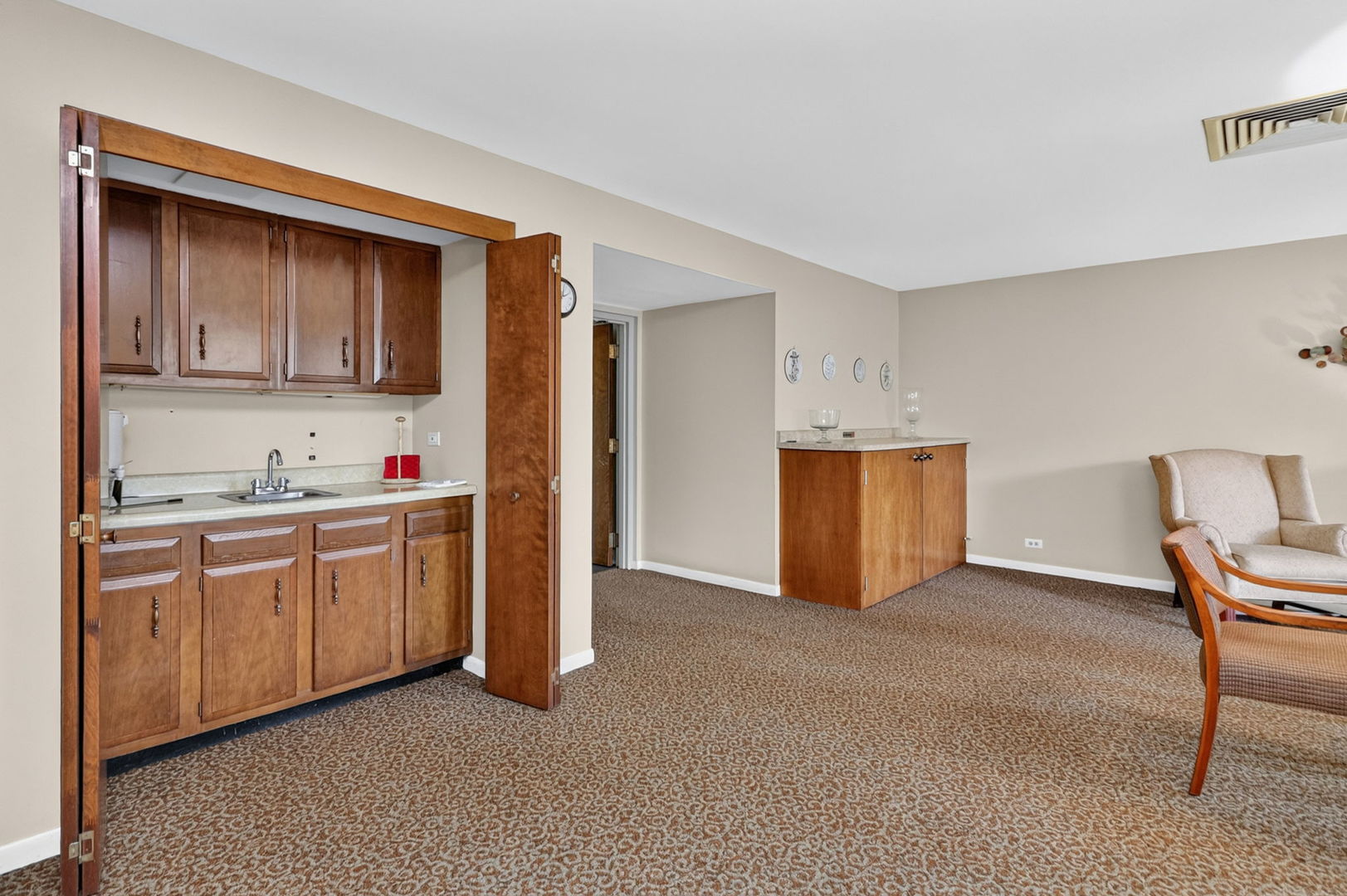 6585 Main Street 202 Property Photo 20