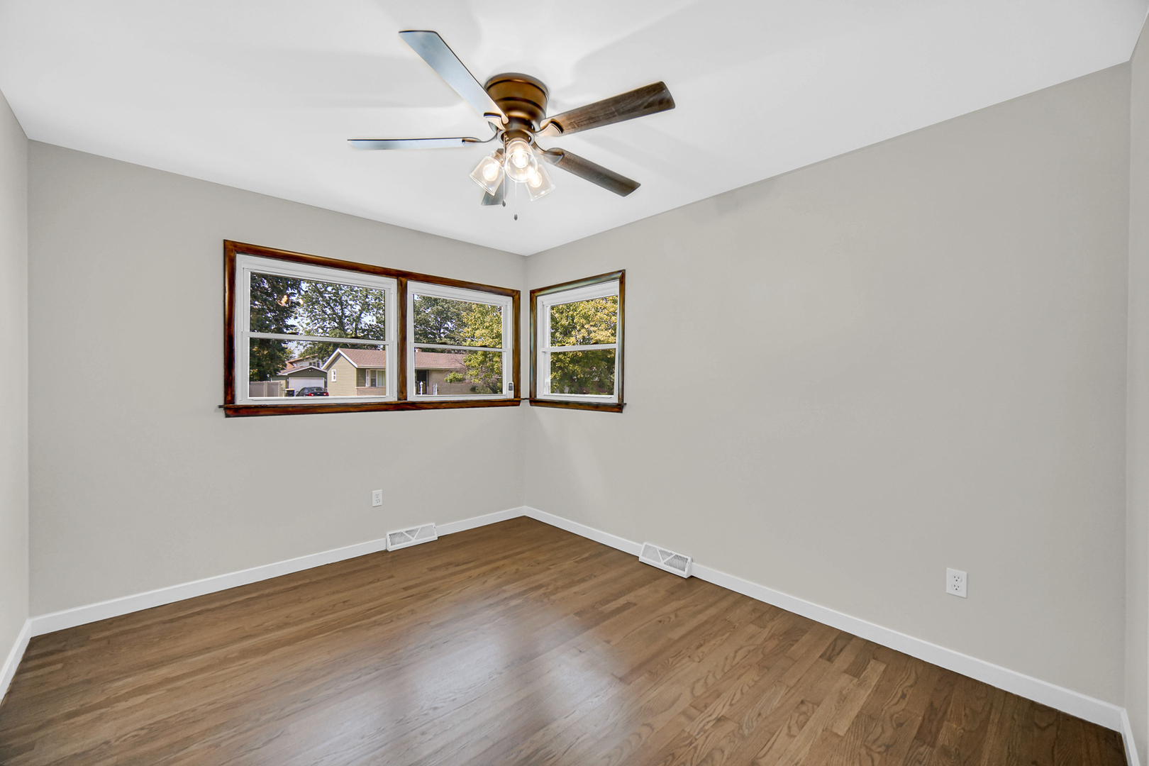 17517 Shirley Drive Property Photo 13