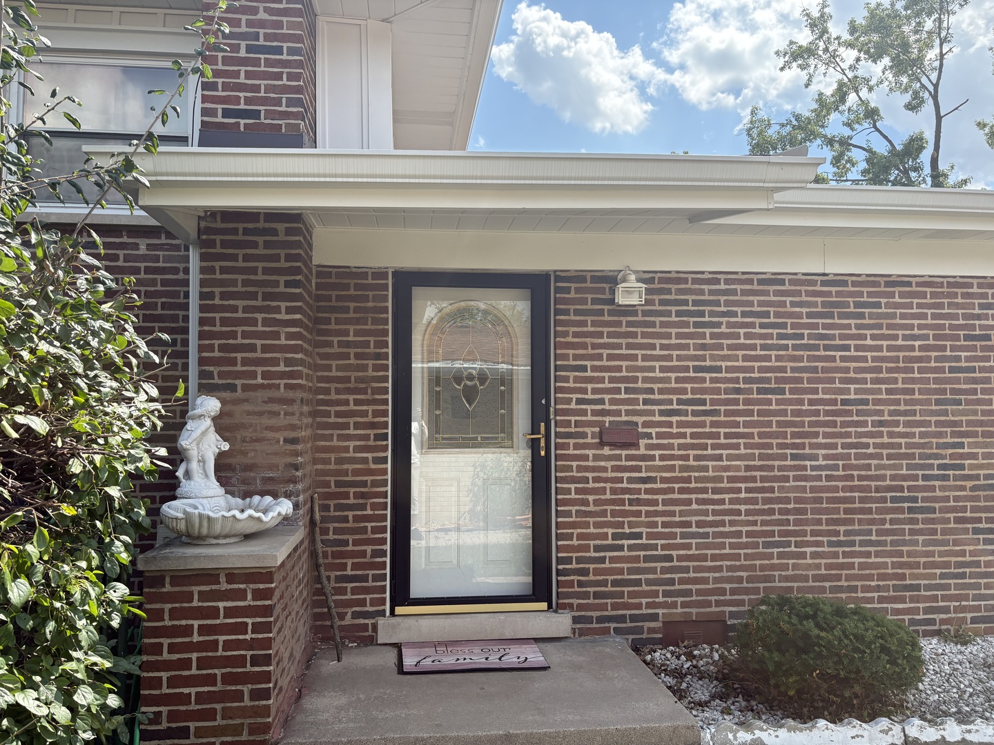 235 S Mayfair Place Property Photo 2