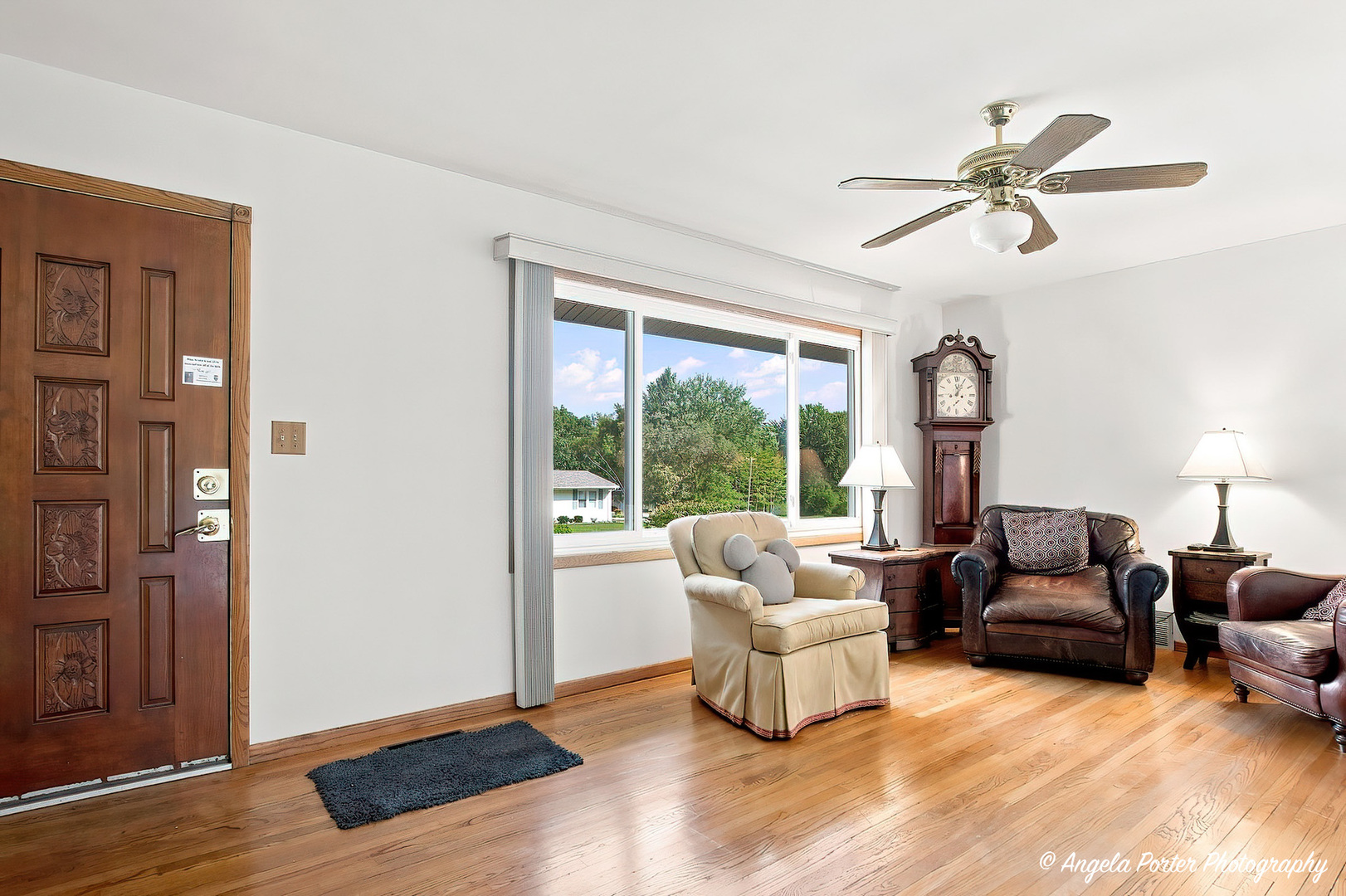 4707 William Street Property Photo 3