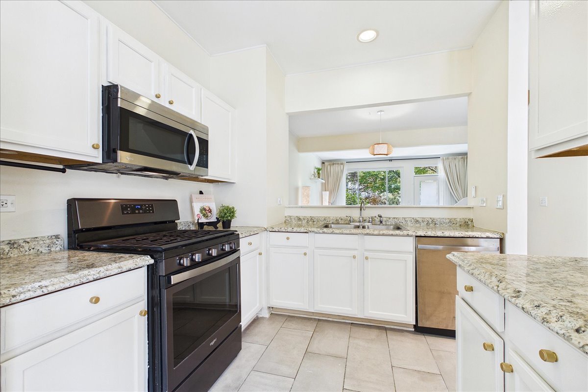 1323 Providence Circle Property Photo 6