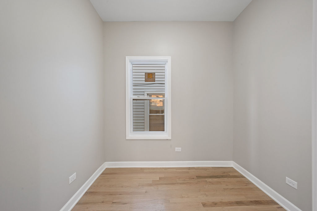 8613 S Colfax Avenue Property Photo 12