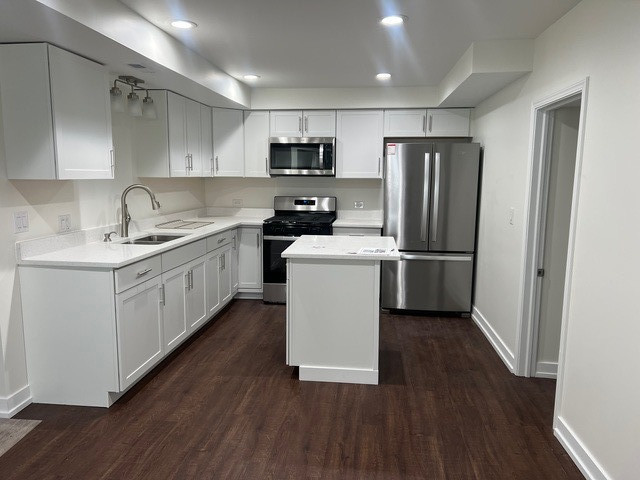 1021 N Hickory Street Property Photo 4