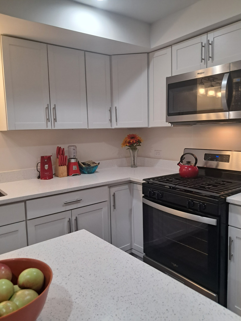 1021 N Hickory Street Property Photo 5