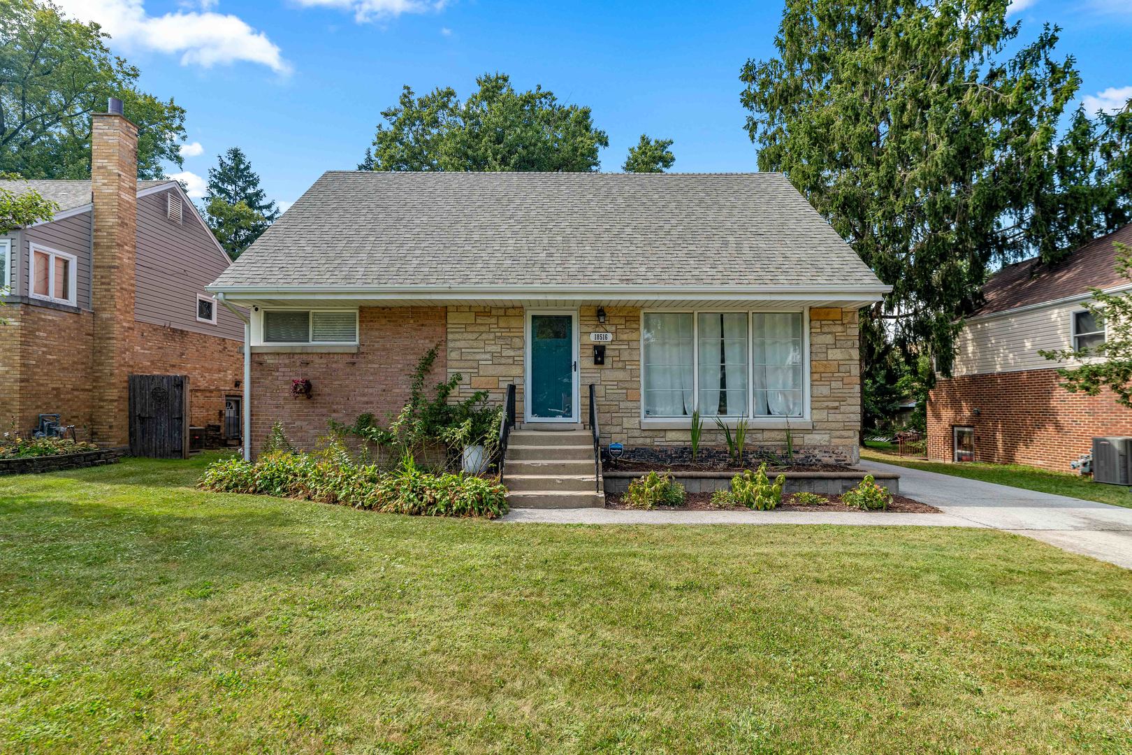 18516 Clyde Road Property Photo 1