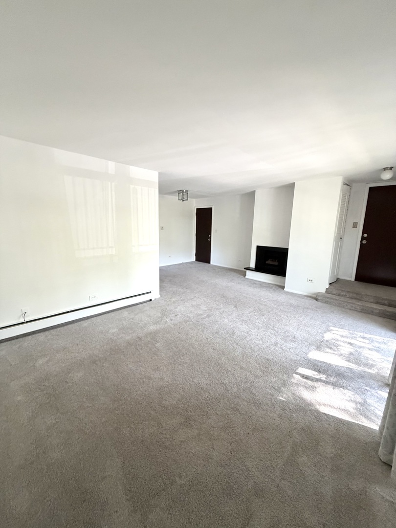 811 S Dwyer Avenue E Property Photo 3