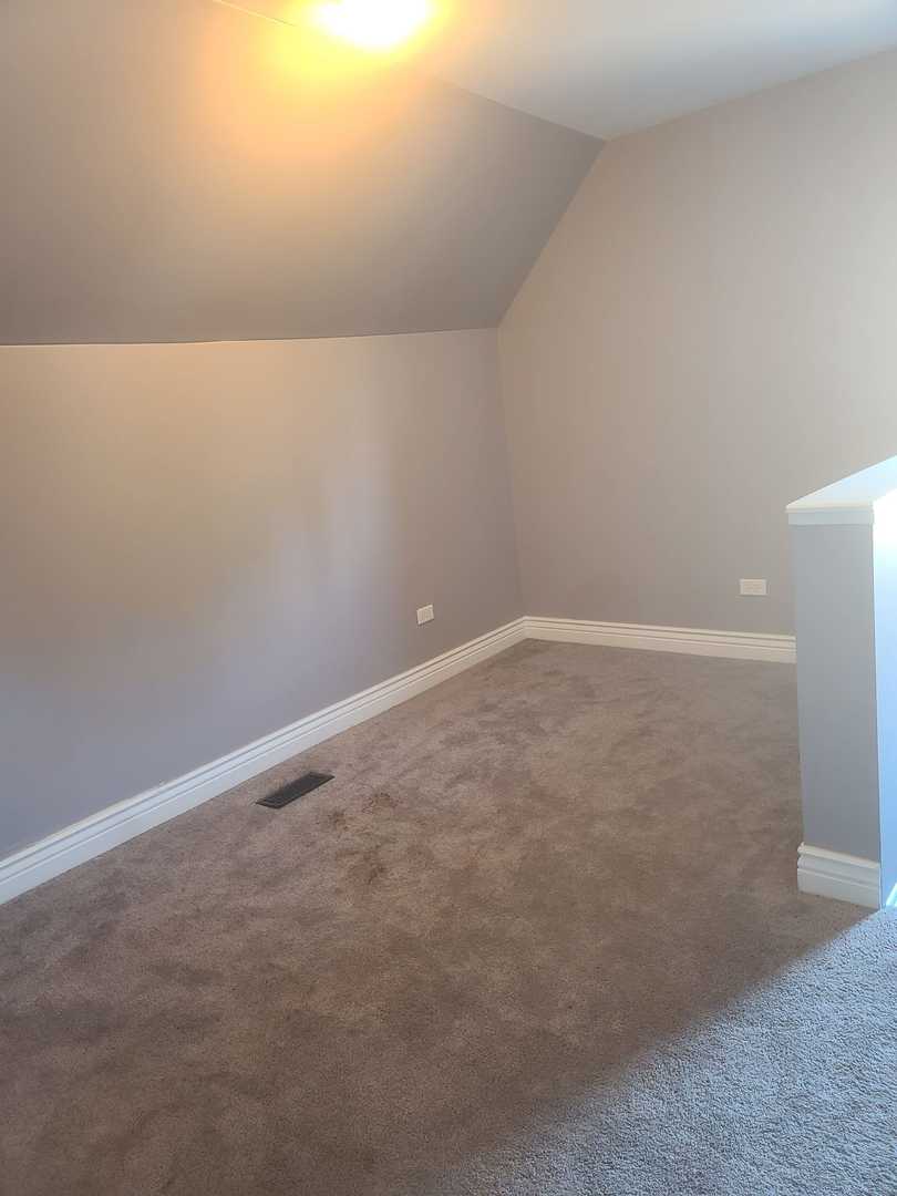 42 N Lockwood Avenue Property Photo 12