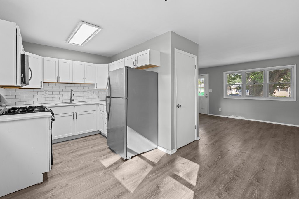 3210 N Marquette Street Property Photo 7