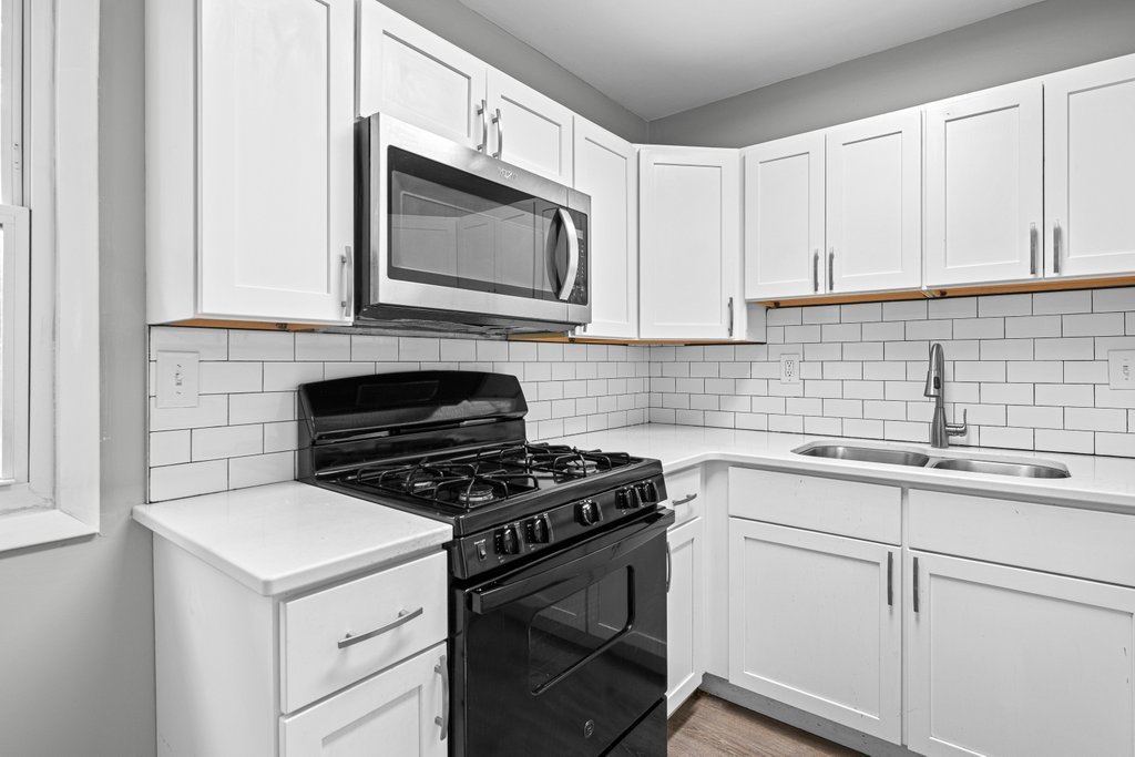3210 N Marquette Street Property Photo 9