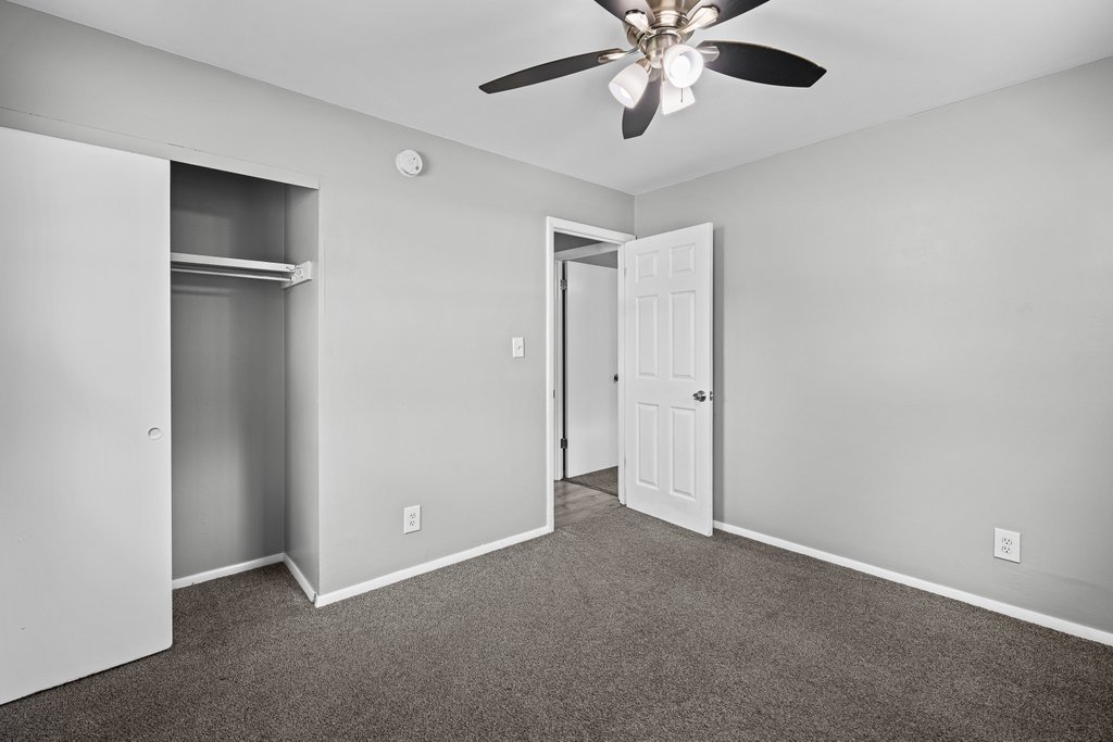 3210 N Marquette Street Property Photo 15