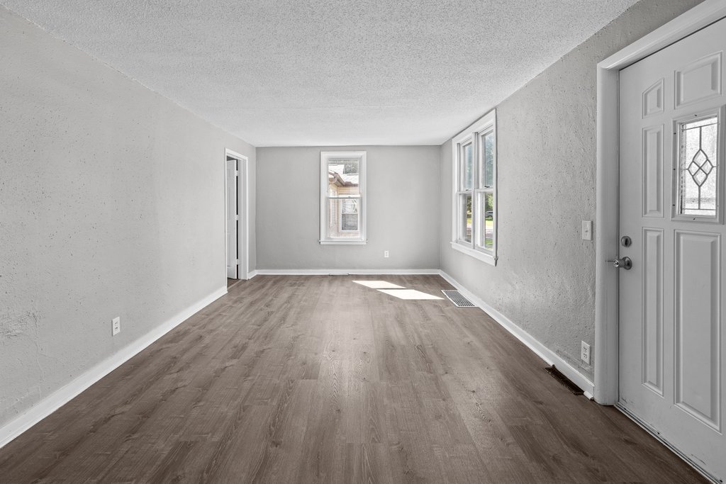 2925 Bellevue Avenue Property Photo 3