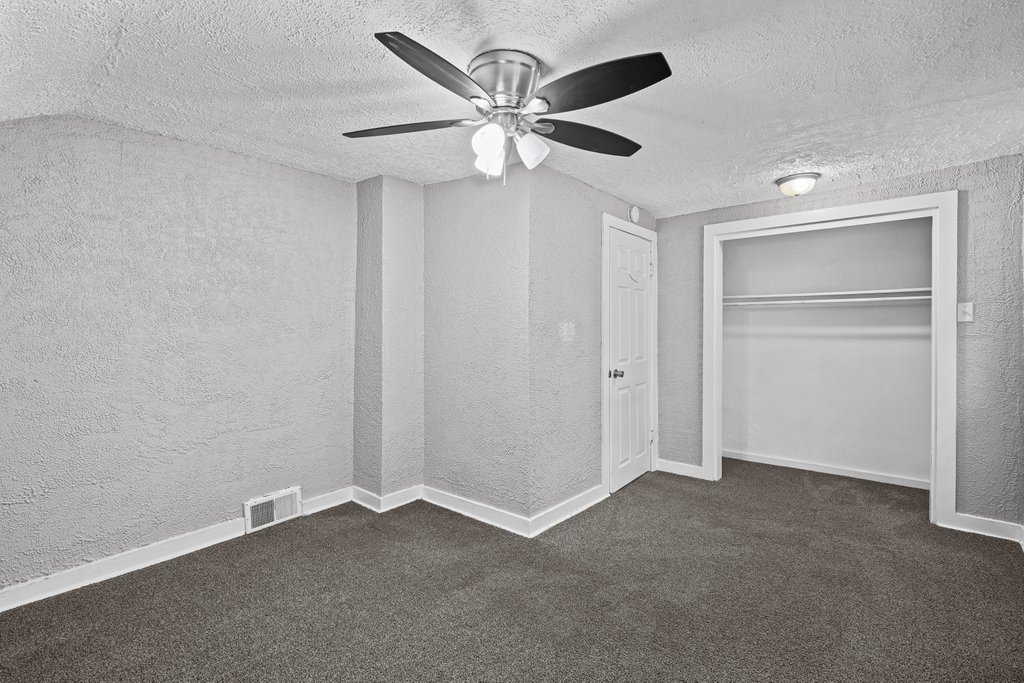 2925 Bellevue Avenue Property Photo 18