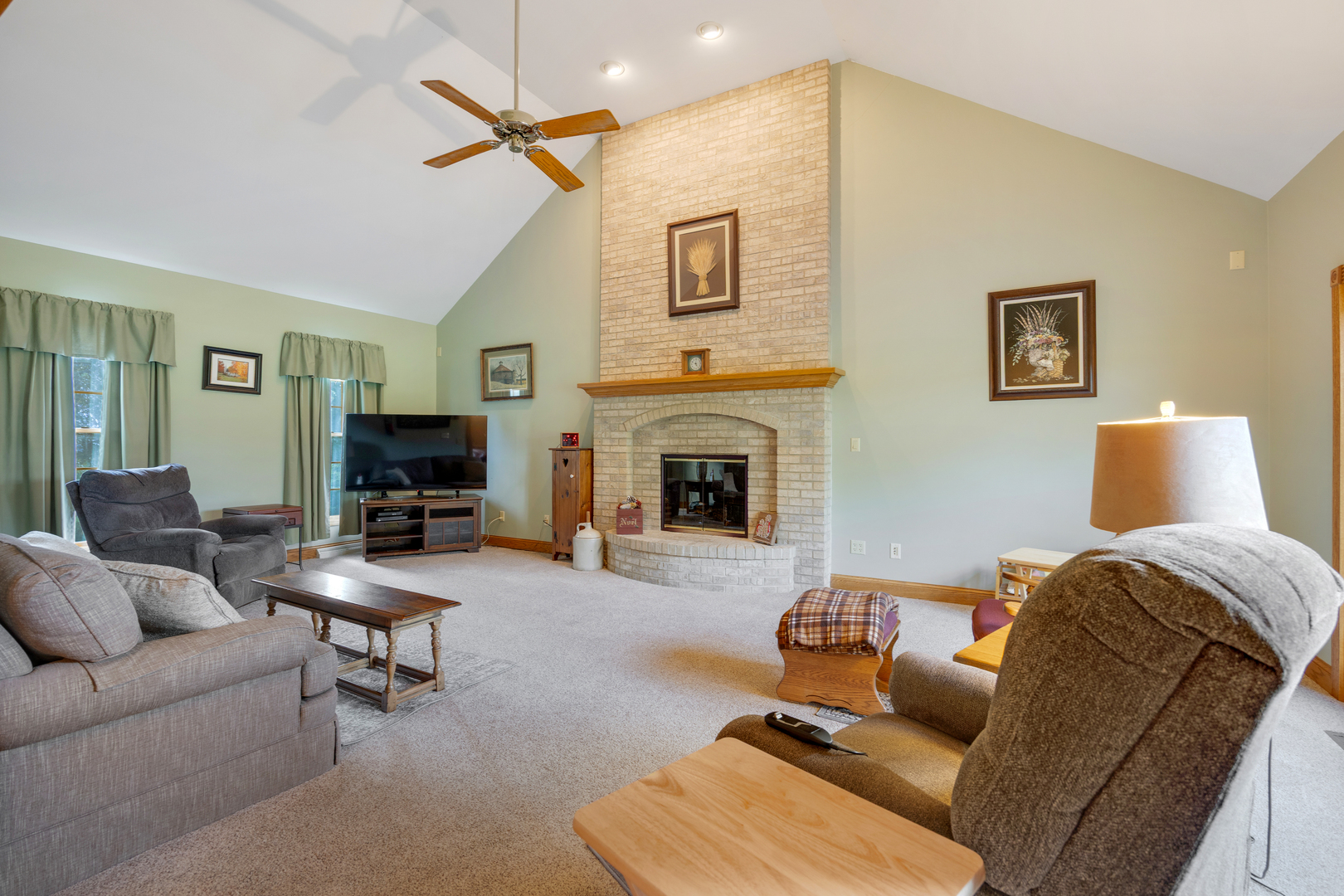 14n829 Sunset Drive Property Photo 9