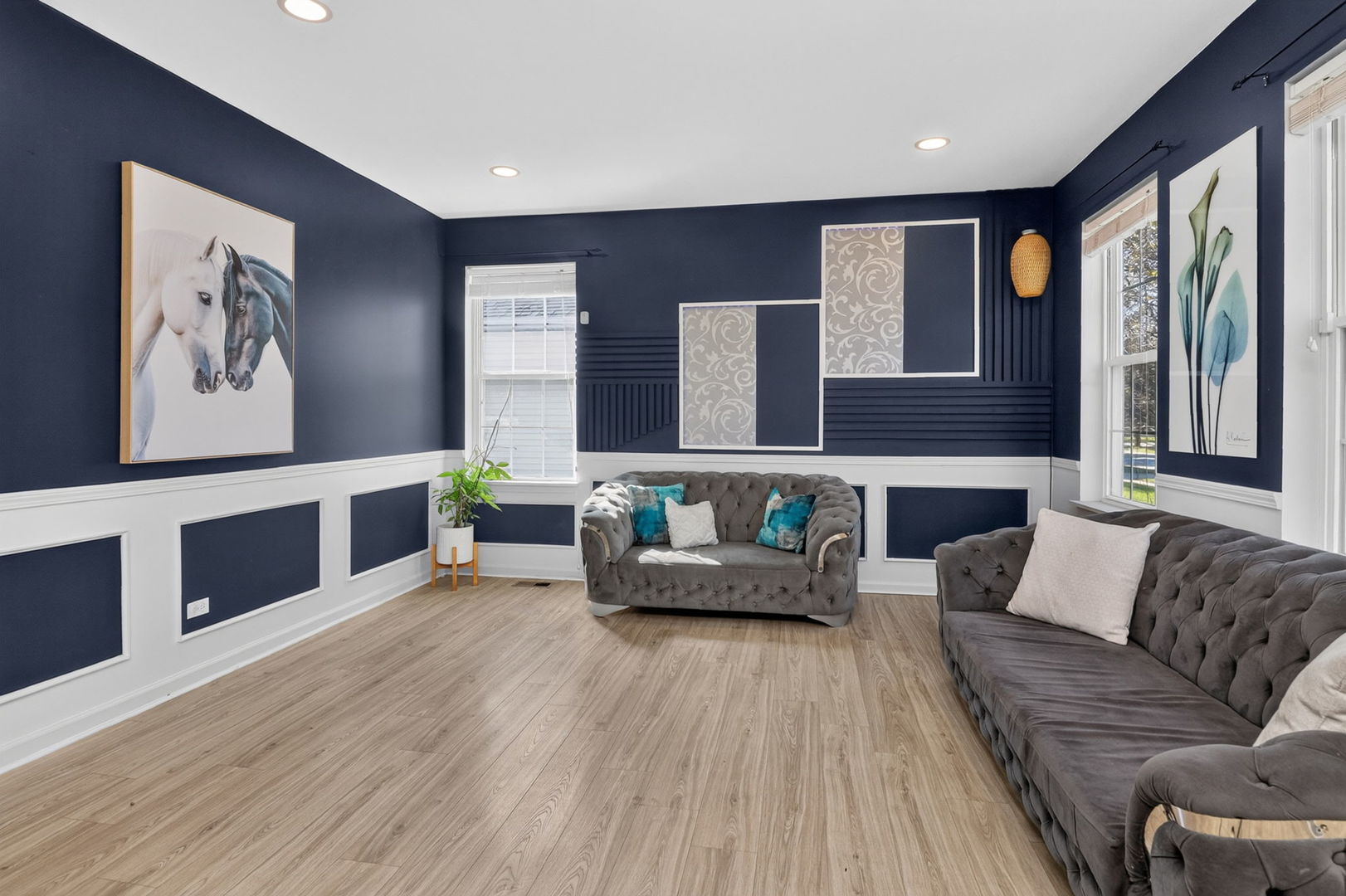 722 Metropolitan Avenue Property Photo 2