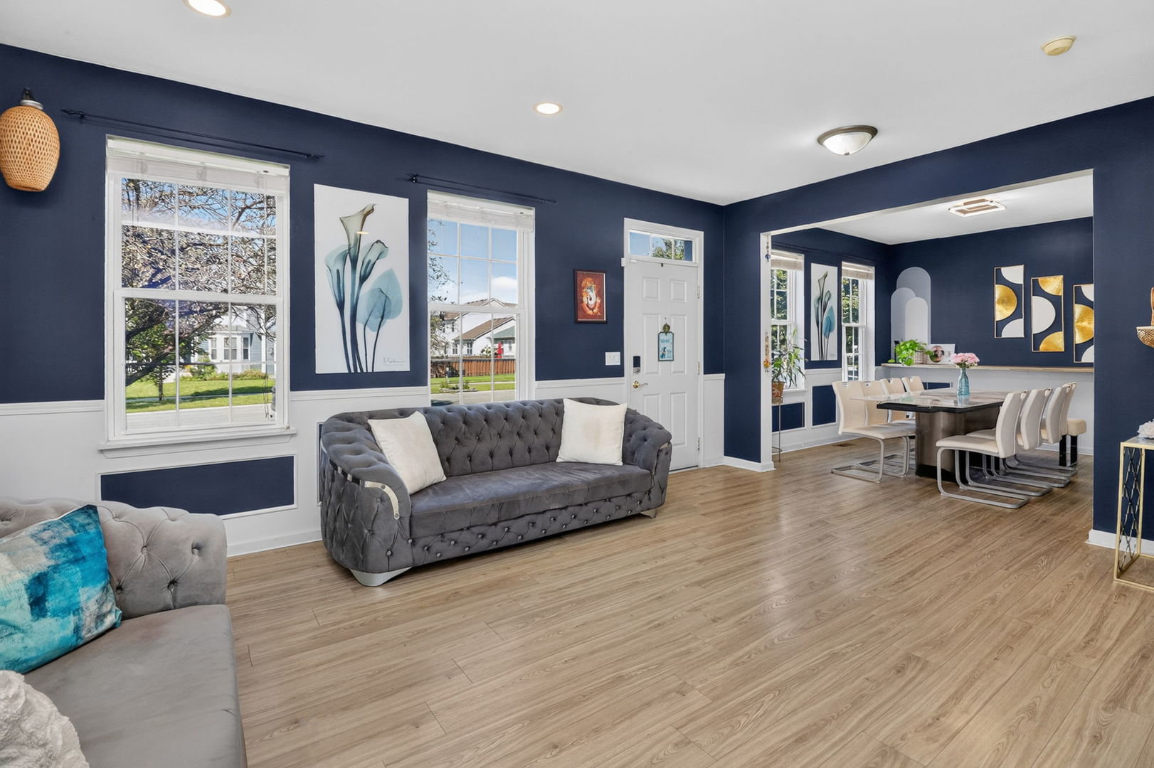 722 Metropolitan Avenue Property Photo 3